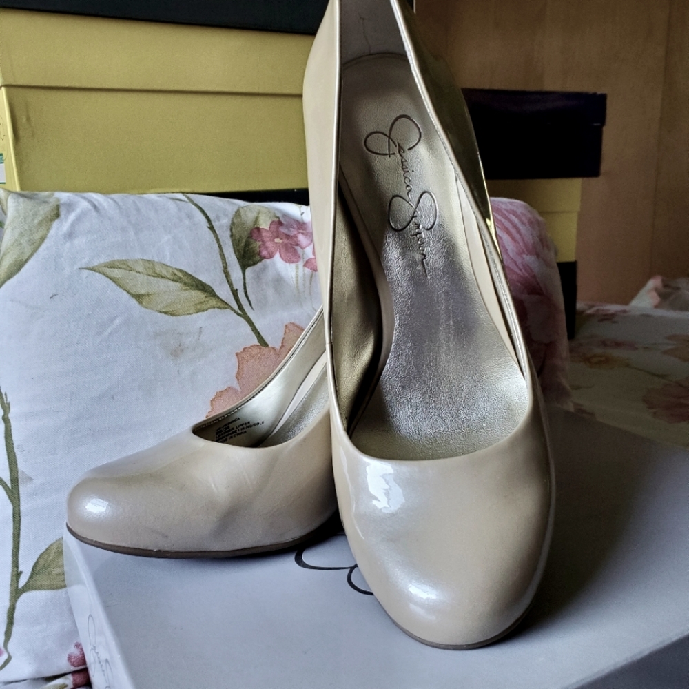 Jessica Simpson Patent Pumps